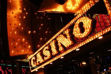 French Roulette wheel and betting layout at hoki 108 live studio